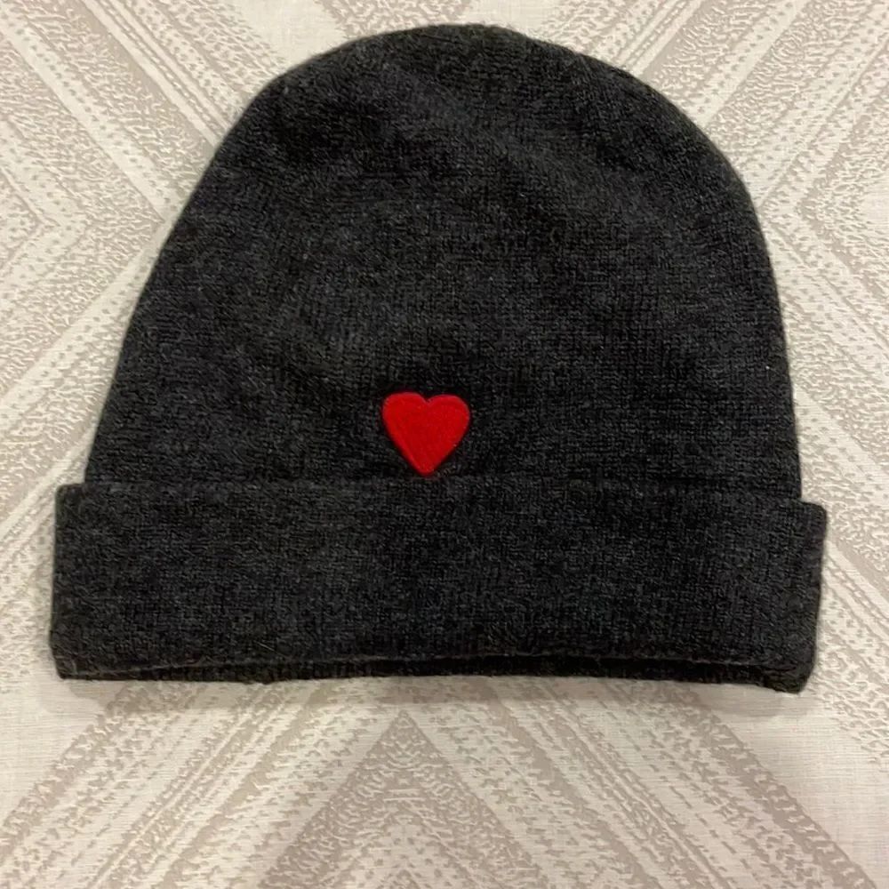 Autumn Cashmere Kids Dark Grey with Heart Winter Hat